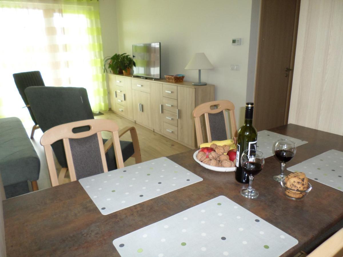 Lakoparki Apartman Veszprém Exteriör bild